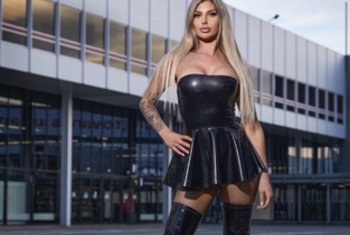 setcard SexyDeluxe
