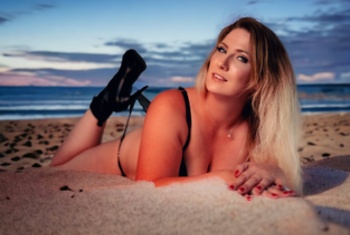 setcard SexyDeluxe